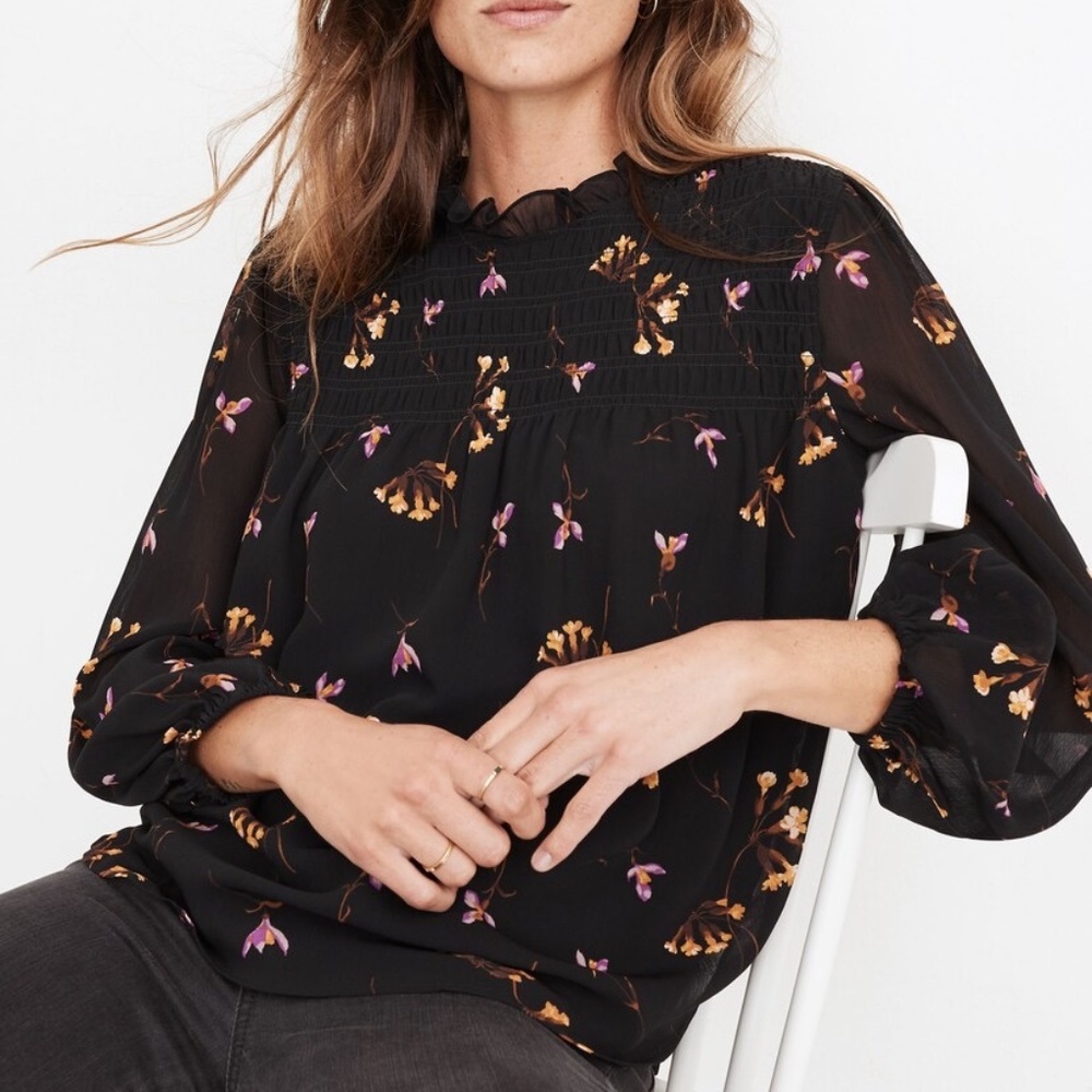 Madewell | Georgette Ruffle-Collar Smocked Top in Falling Freesias